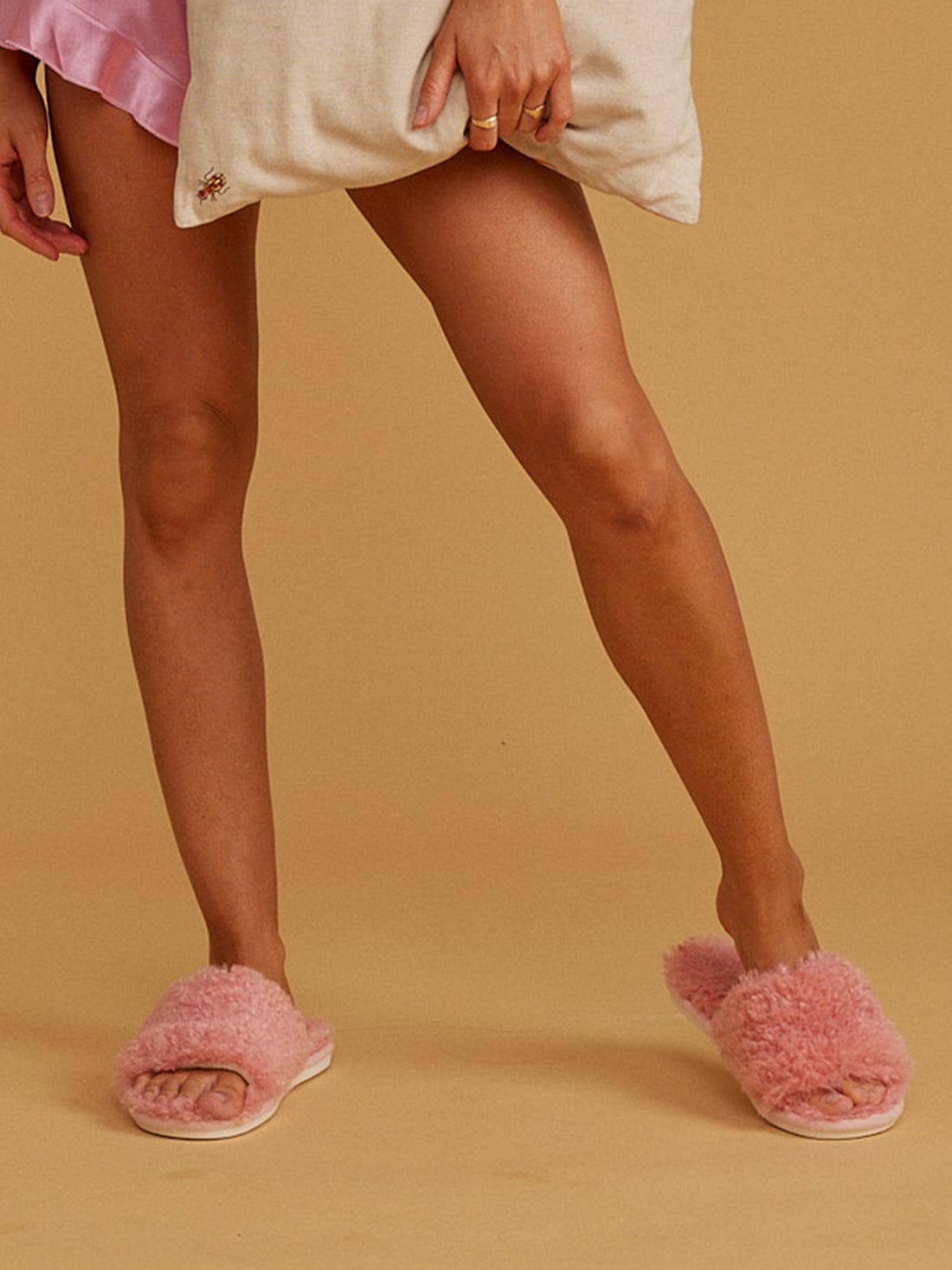 Pink Linni Faux Fur Slippers